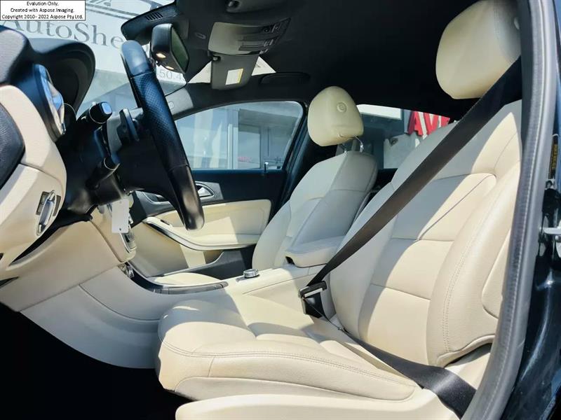 Mercedes-Benz GLA-Class 23