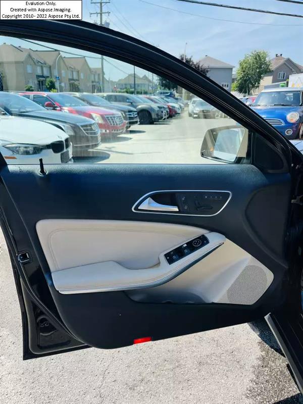 Mercedes-Benz GLA-Class 24