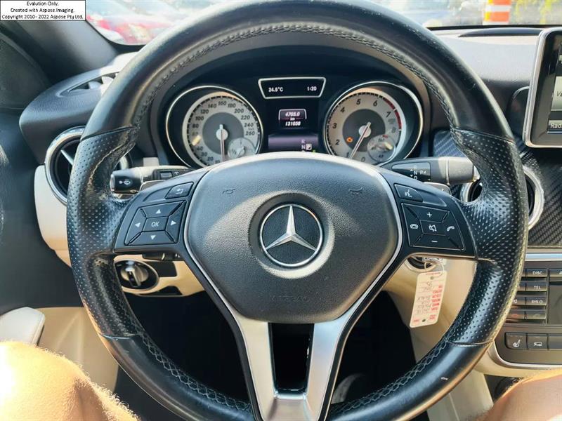 Mercedes-Benz GLA-Class 27