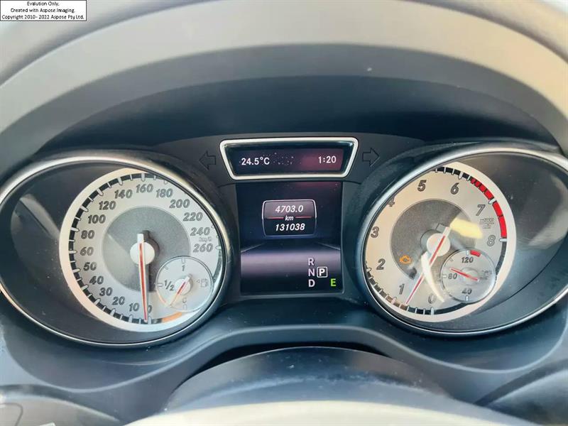 Mercedes-Benz GLA-Class 28