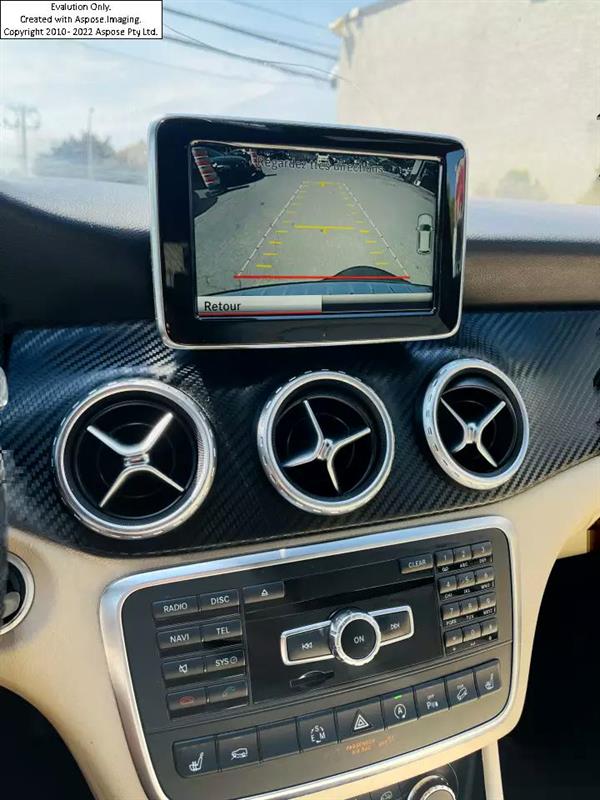 Mercedes-Benz GLA-Class 32