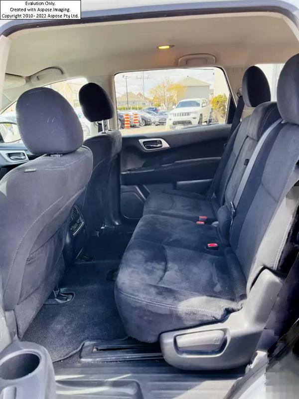 Nissan Pathfinder 18