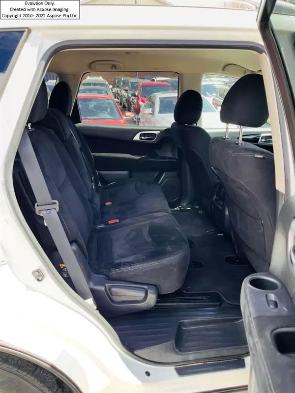 Nissan Pathfinder 20