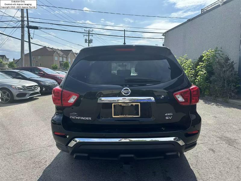 Nissan Pathfinder 7