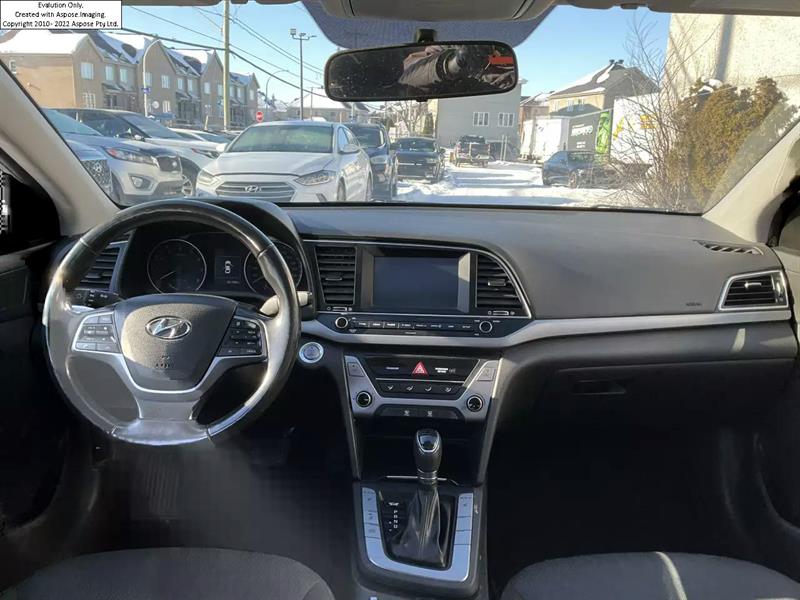 Hyundai Elantra 36