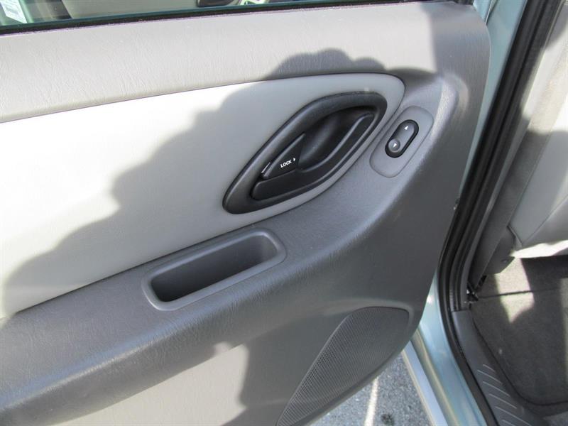 ford Escape 2005 - 13