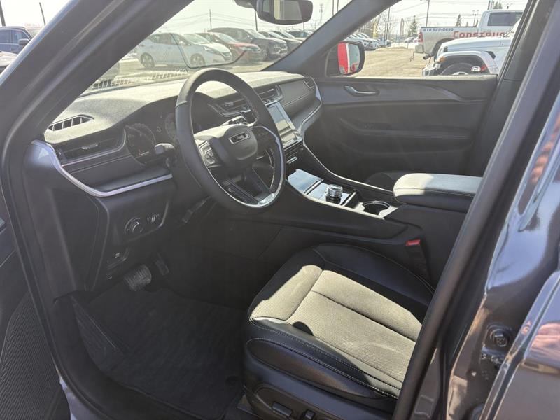 Jeep Grand Cherokee 11