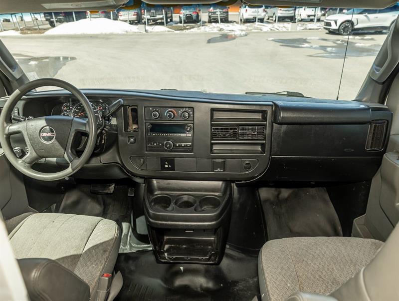 gmc Savana cargo 3500 2017 - 11