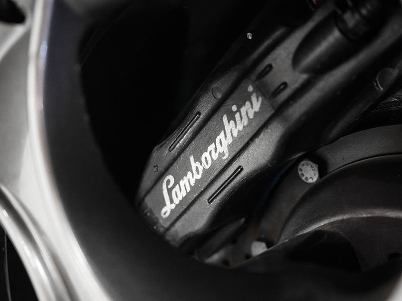 Lamborghini Murciélago 12