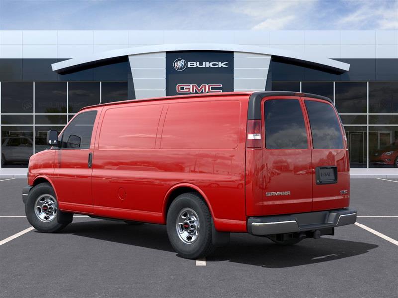 GMC Savana 3