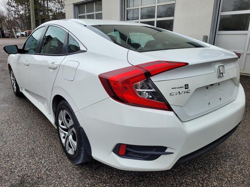 Honda Civic Sedan 8