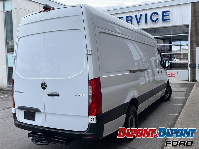 Mercedes-Benz Sprinter Cargo Van 3
