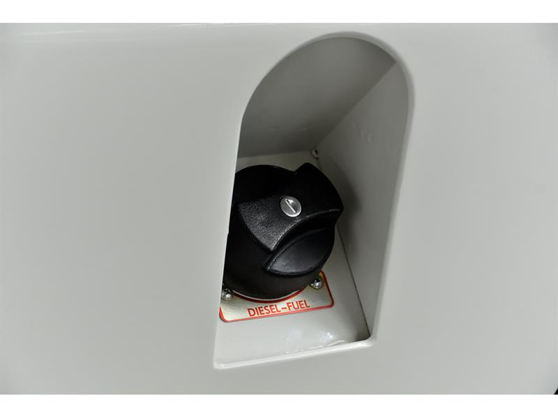 Land Rover Defender 37