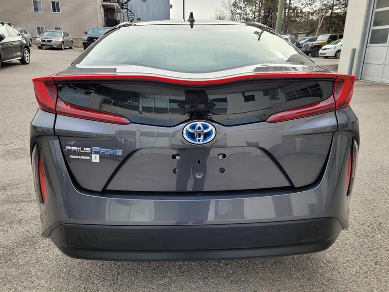 Toyota Prius Prime 6