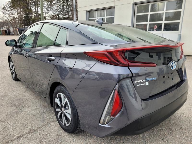 Toyota Prius Prime 8