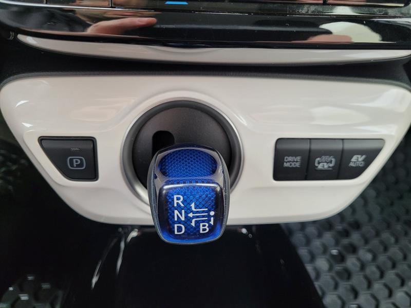 Toyota Prius Prime 16