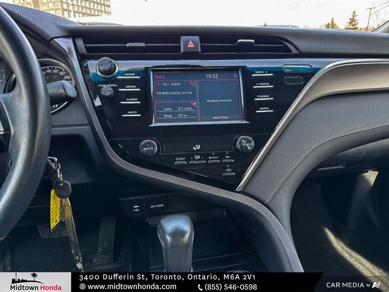 toyota Camry 2018 - 23