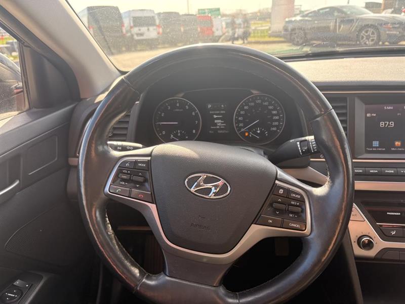 Hyundai Elantra 13