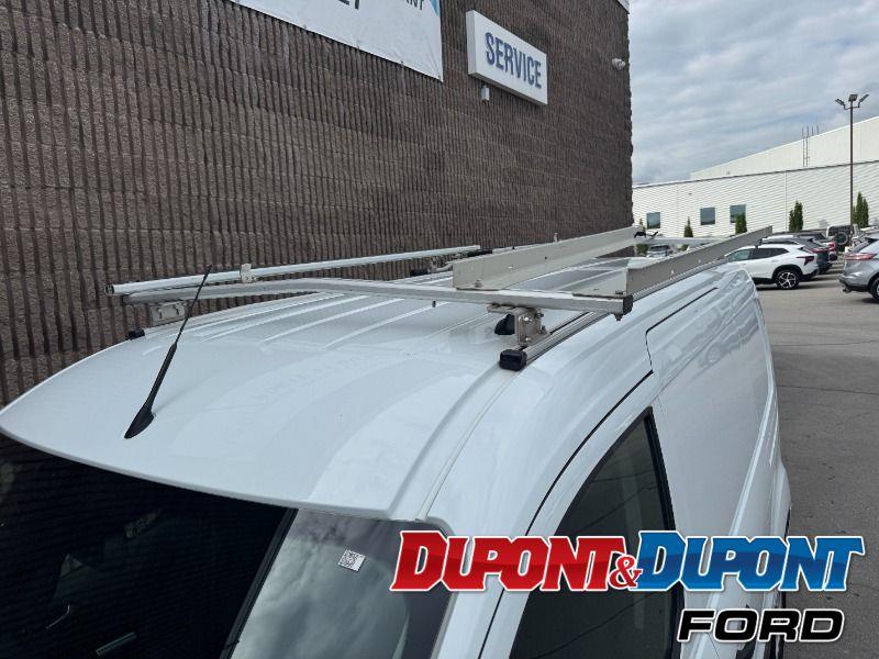 Ford Transit Connect 8