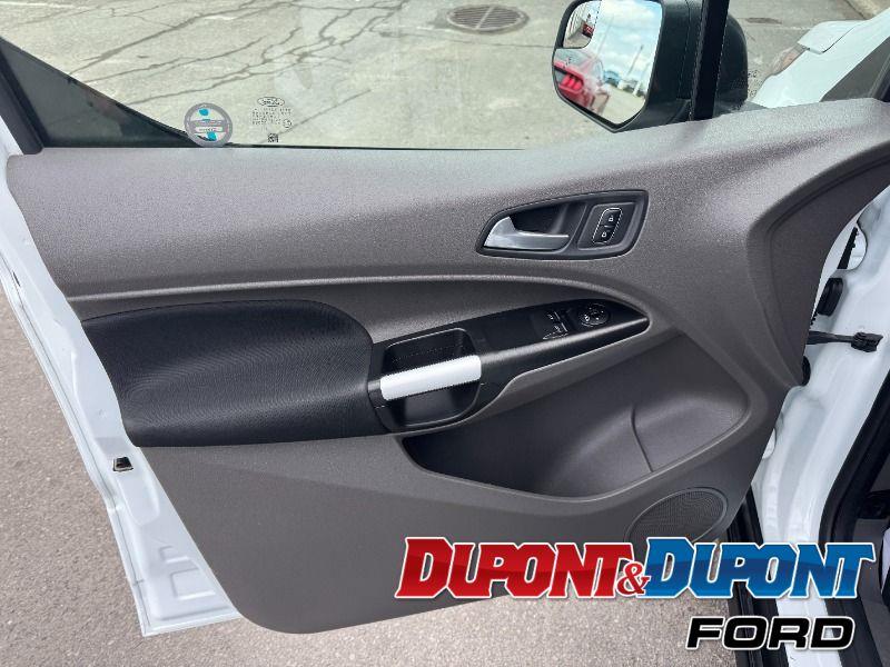 Ford Transit Connect 14