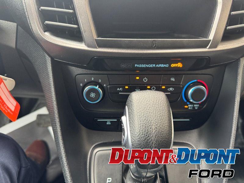 Ford Transit Connect 25