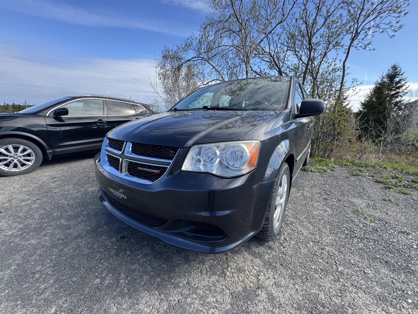 Used 2014 Dodge Grand Caravan with 92,627 km for sale at Otogo