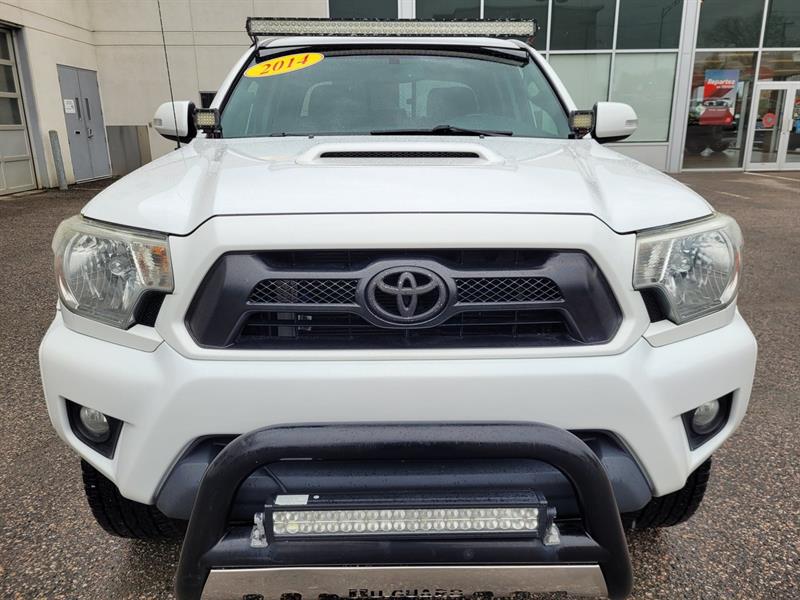 Toyota Tacoma 2
