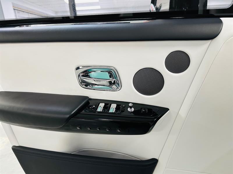 Rolls Royce Phantom 14