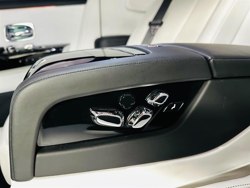 Rolls Royce Phantom 28