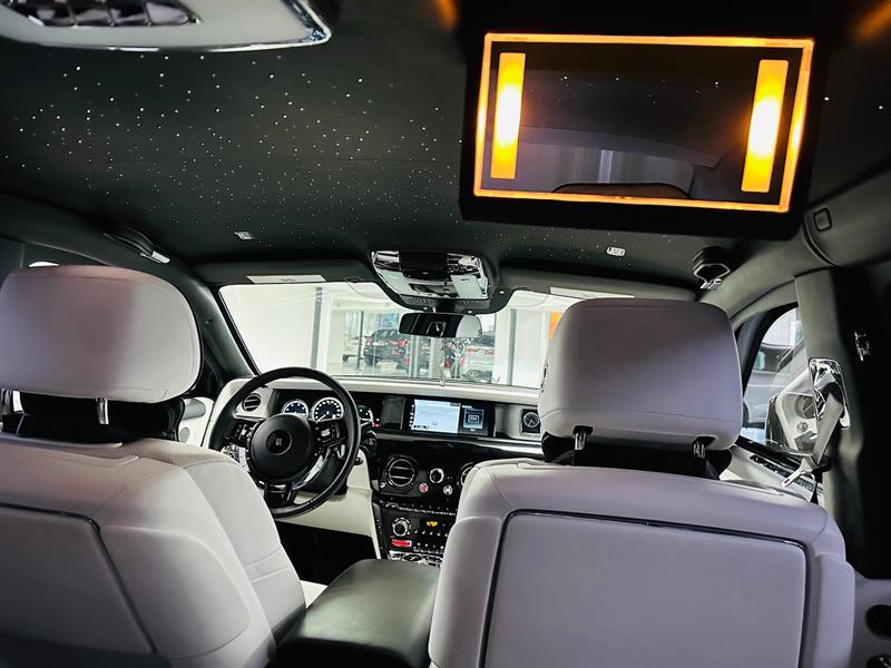 Rolls Royce Phantom 30