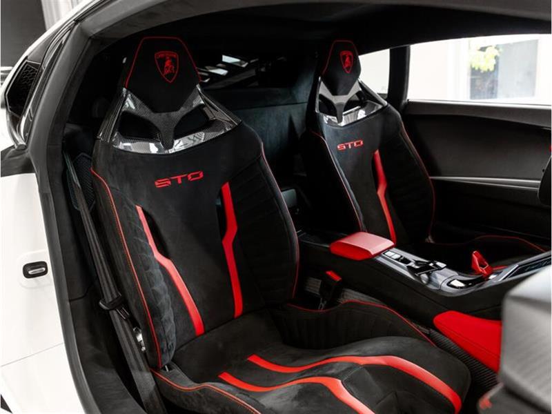 Lamborghini Huracán 11