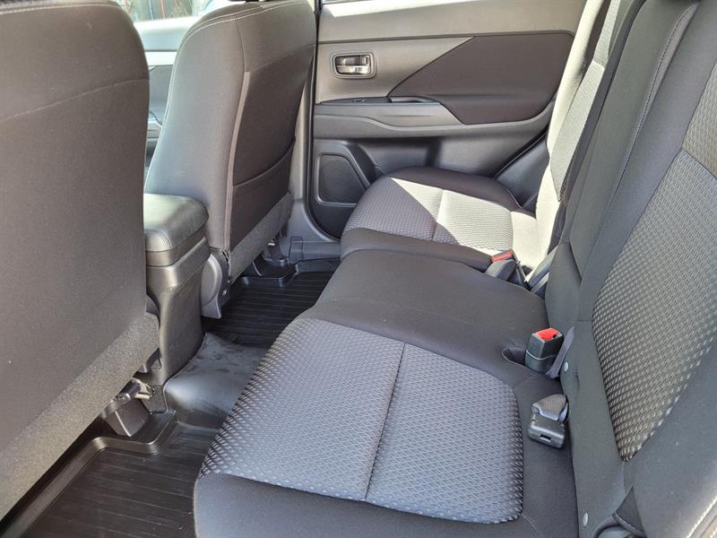 Mitsubishi Outlander 12