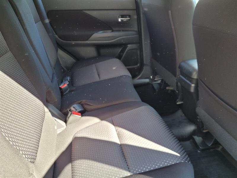 Mitsubishi Outlander 13