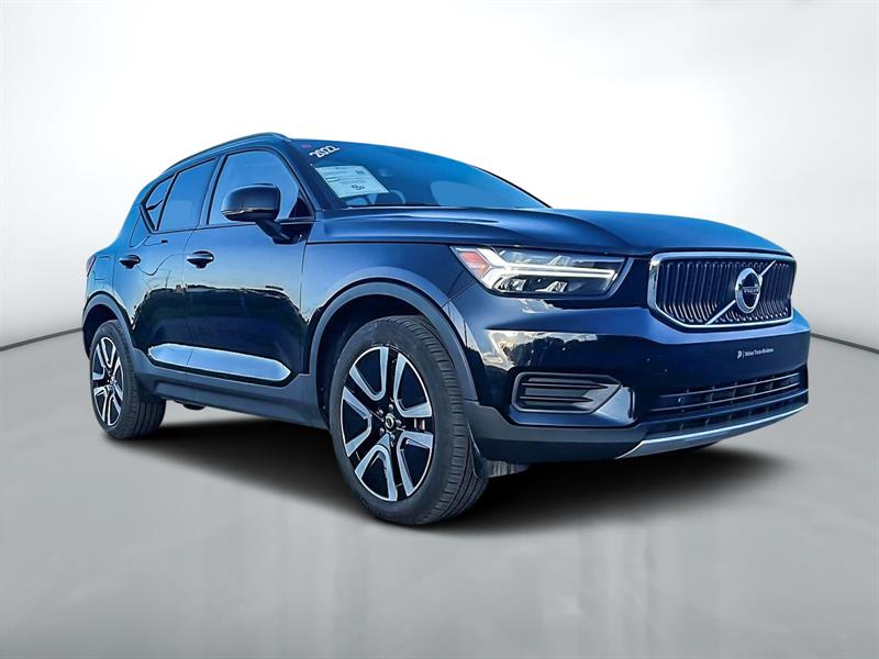 2022 Volvo XC40