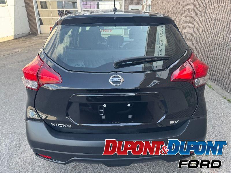 Nissan Kicks 4