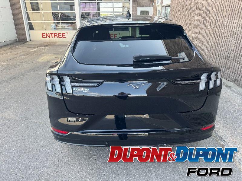 Ford Mustang Mach-e 4