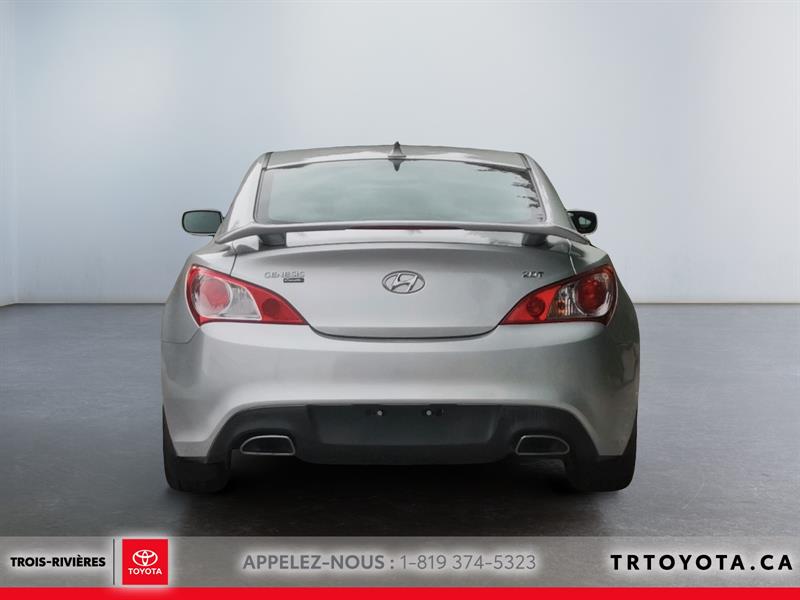 hyundai Genesis 2010 - 3