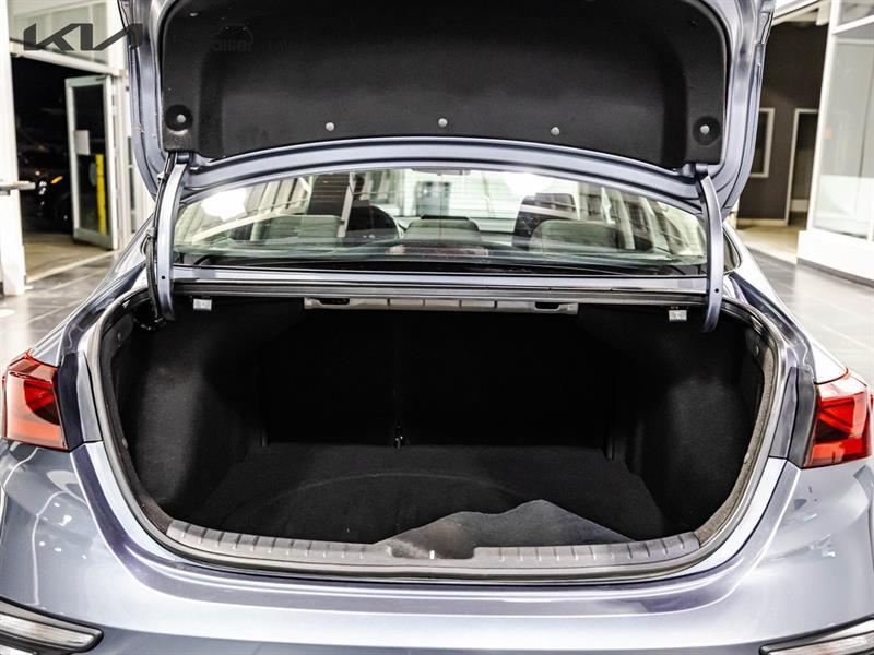 2020 Kia Forte - Image 15