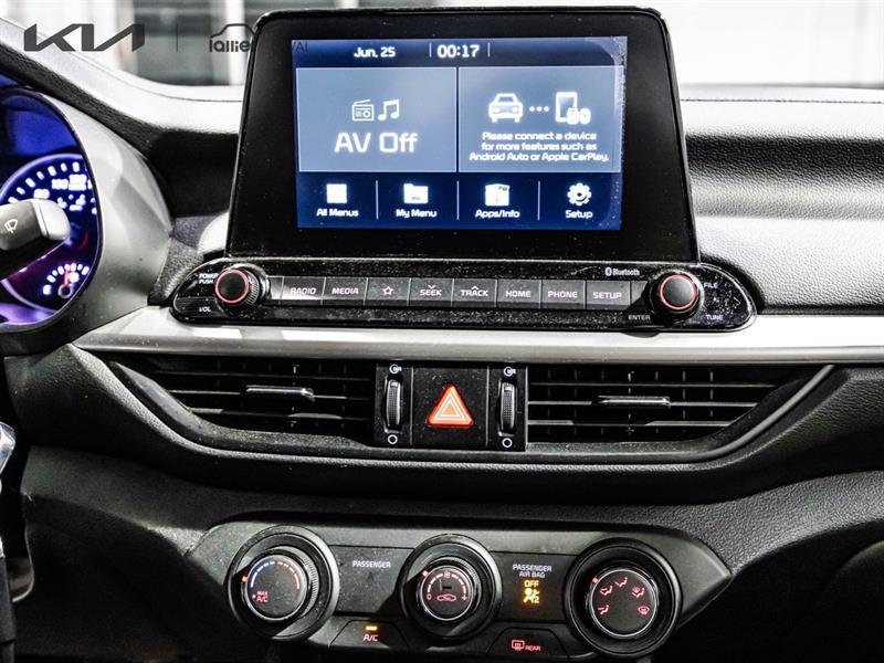 2020 Kia Forte - Image 23