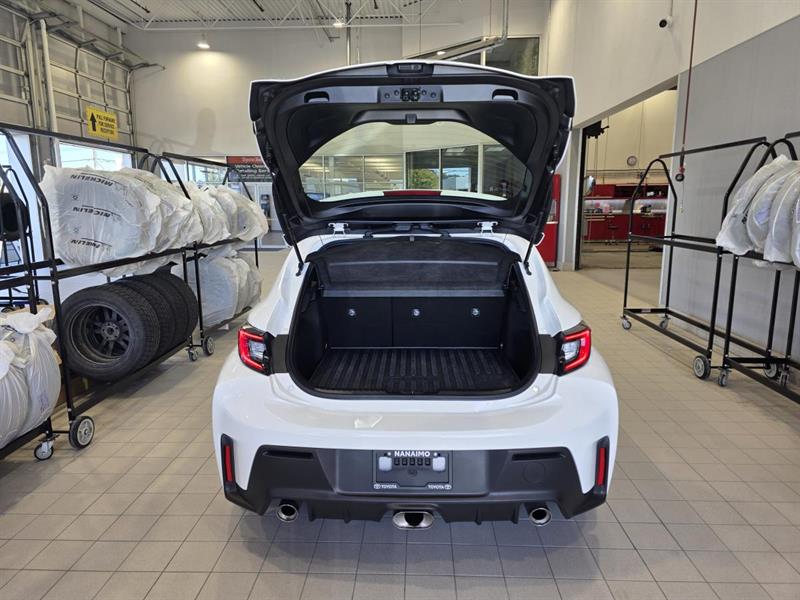 toyota GR Corolla 2024 - 10