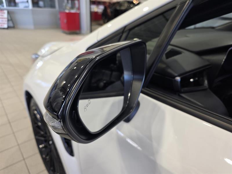 toyota GR Corolla 2024 - 13