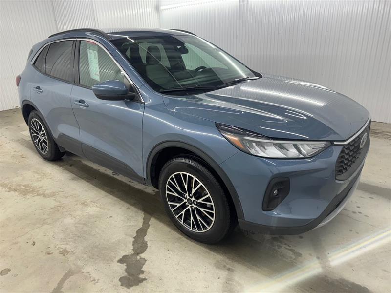 2024 Ford Escape - Image 3