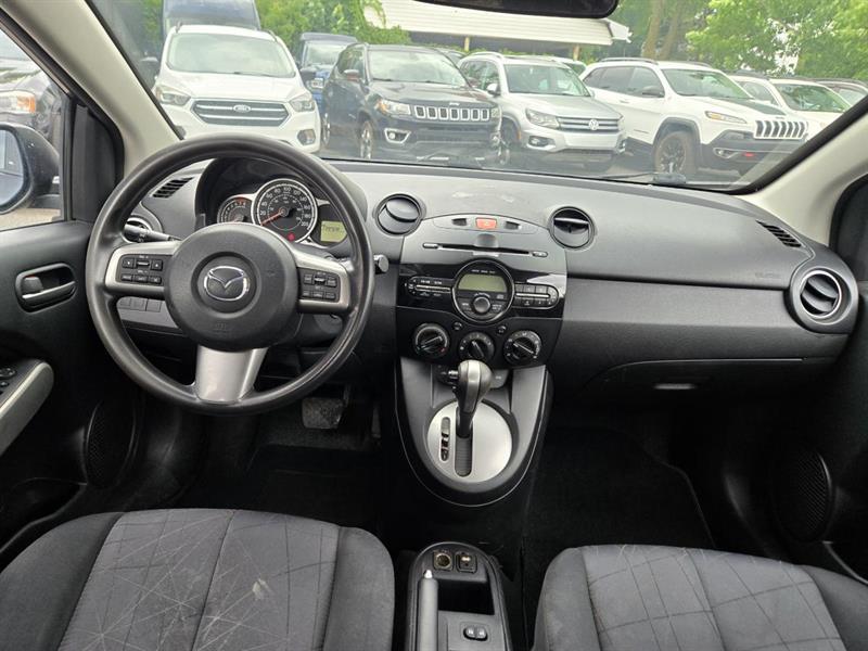 2013 Mazda Mazda2 - Image 13