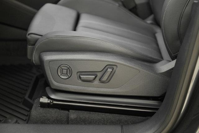 audi Q6 e-tron 2025 - 13