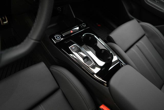 audi Q6 e-tron 2025 - 14