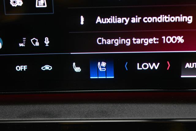 audi Q6 e-tron 2025 - 18