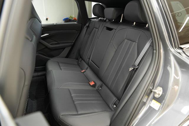 audi Q6 e-tron 2025 - 26