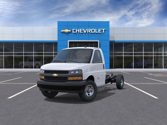 chevrolet EXPRESS CUTAWAY 3500 2025