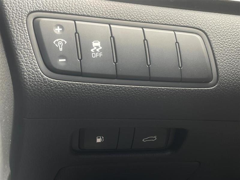 kia Cadenza 2016 - 24