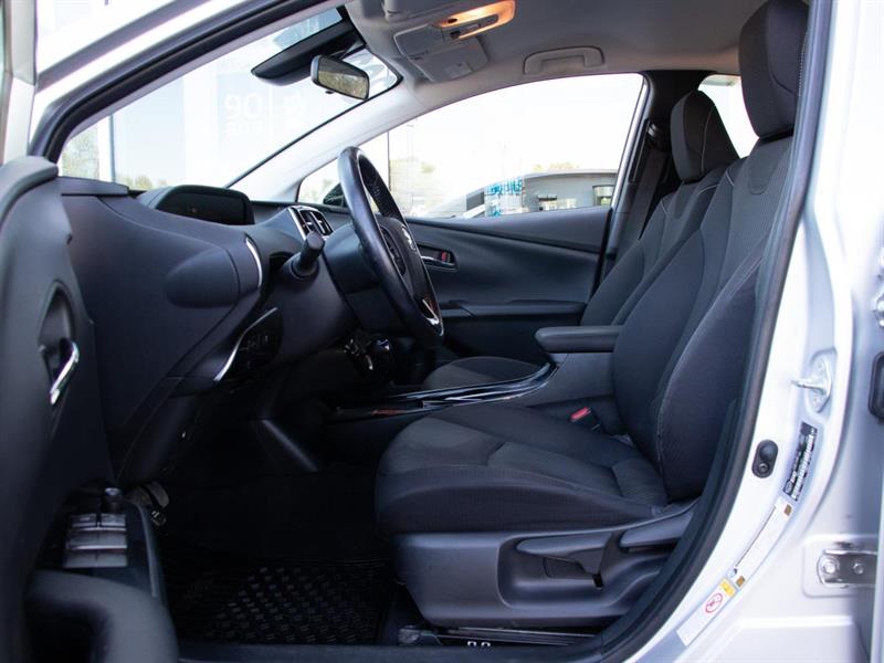 toyota Prius 2020 - 13